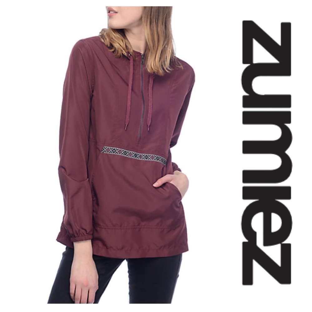Burgundy pullover windbreaker jacket. Size Medium